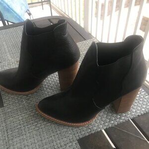 Chinese Laundry Black Leather Booties, Size 8, 3" Wood Heel, Excellent Cond.